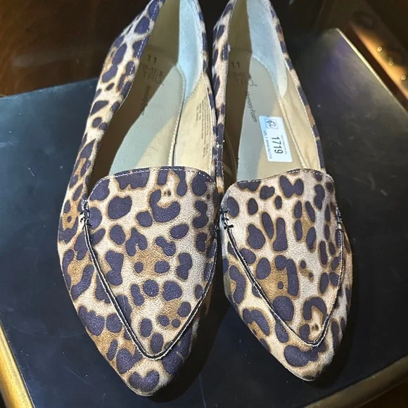 Leopard Print Women's Loafers size 11 - Picture 1 of 7